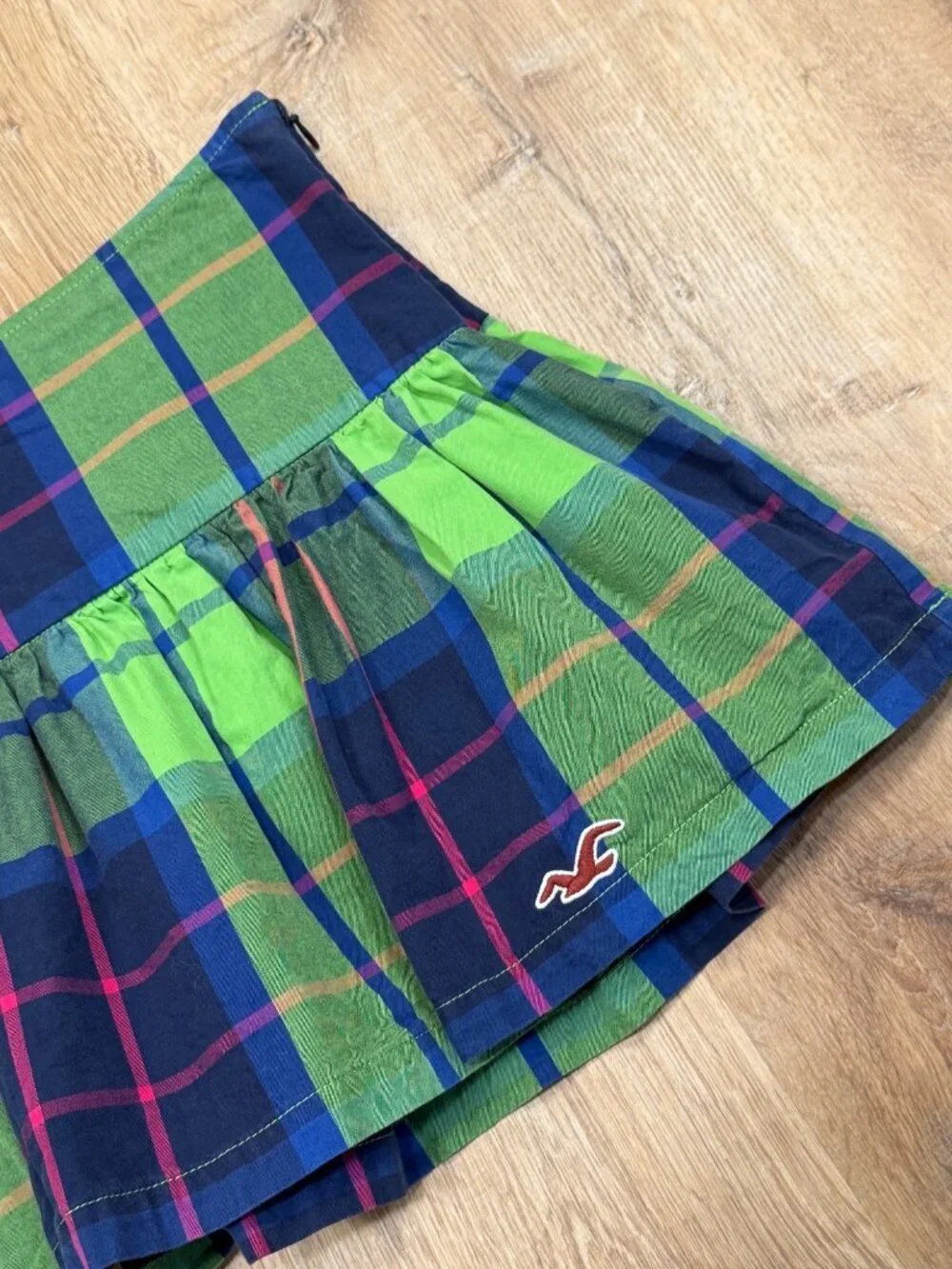 Y2K Plaid Hollister Micro Mini Skirt Size 7 Green & Navy With Side Zip Closure